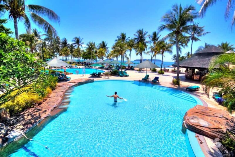Kota Kinabalu: 5 Star Shangri-La Tanjung Aru Hotel SUP Yoga - Who Should Consider This Tour?