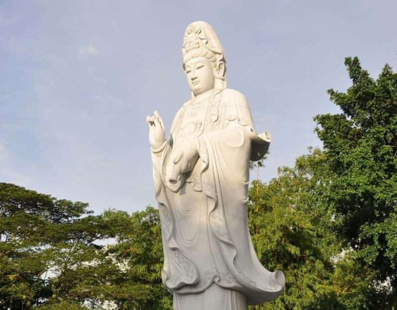 Kota Kinabalu City Tour: Culture & Heritage tour with Lunch - Authenticity and Guide Expertise