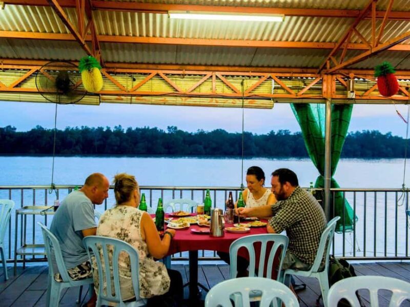 Kota Kinabalu: Klias River Cruise with Dinner and Fireflies - Key Points