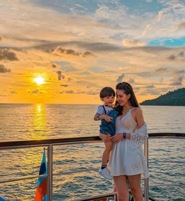 Kota Kinabalu: North Borneo Sunset Dinner Cruise - Key Points