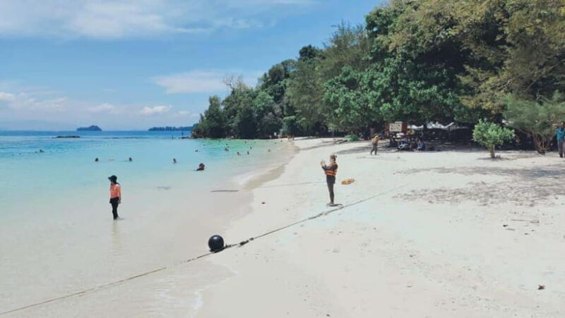 Kota Kinabalu: Twin Island Day Trip Tour ( Sapi & Manukan ) - Who Should Consider This Tour?