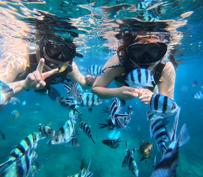 KR support: Okinawa Blue Cave Boat Snorkeling All-in-One experience - The guides, safety and language support