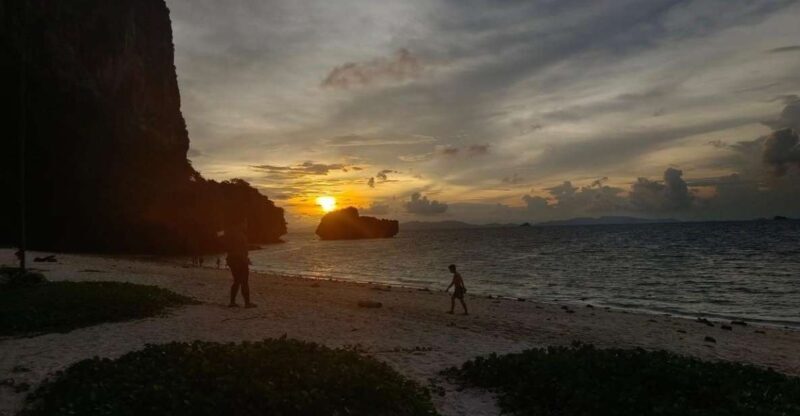 Krabi: 7 Island Sunset With BBQ & Plankton Speed Boat Tour - Key Points