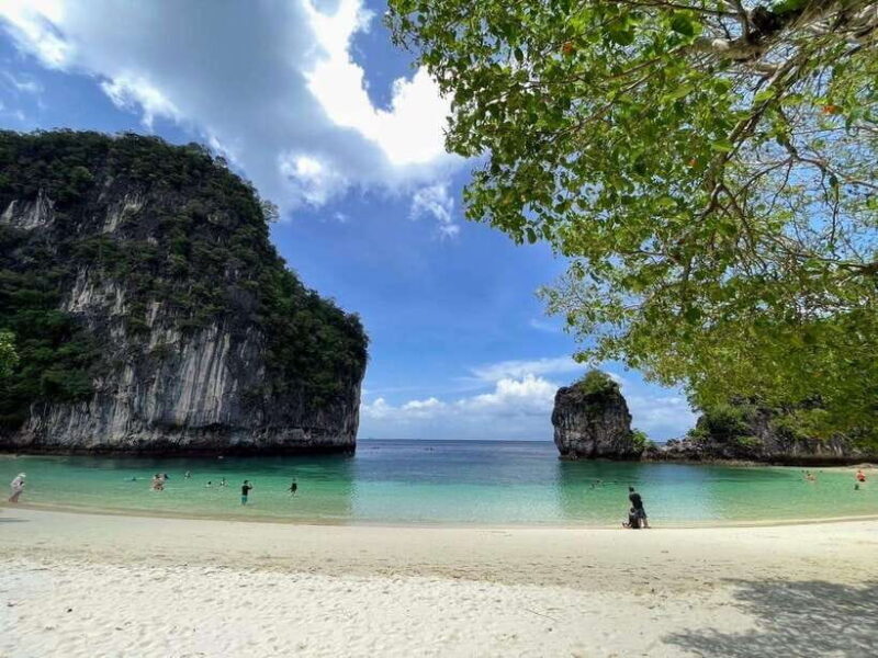 Krabi: Hong Island Full Throttle Fun by Speedboat with Lunch - FAQs
