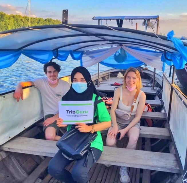 Krabi: Private Sunset Boat Trip and Night Market Tour - Reviewing the Krabi Sunset Boat & Night Market Tour in Detail