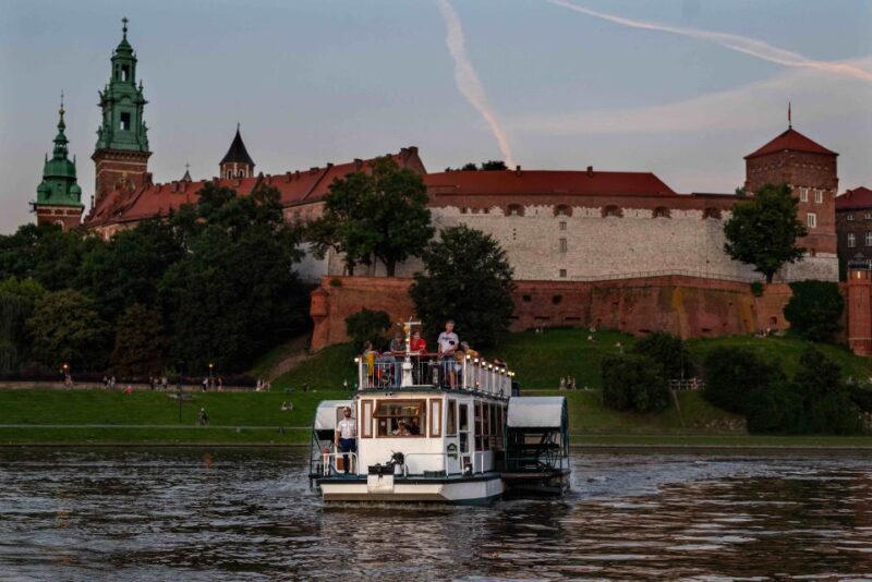 Krakow: 1-Hour Evening Vistula River Cruise - The Value of a One-Hour Cruise