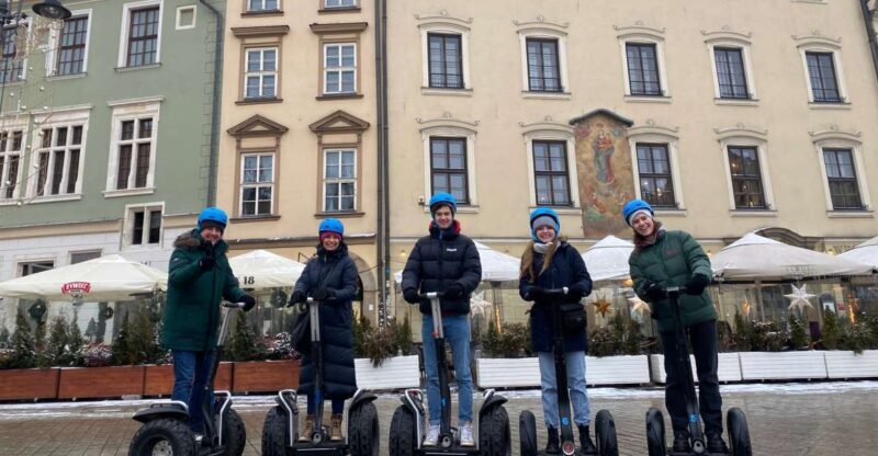 Krakow: 30min Segway Rental with Helmet and a photosession - Key Points