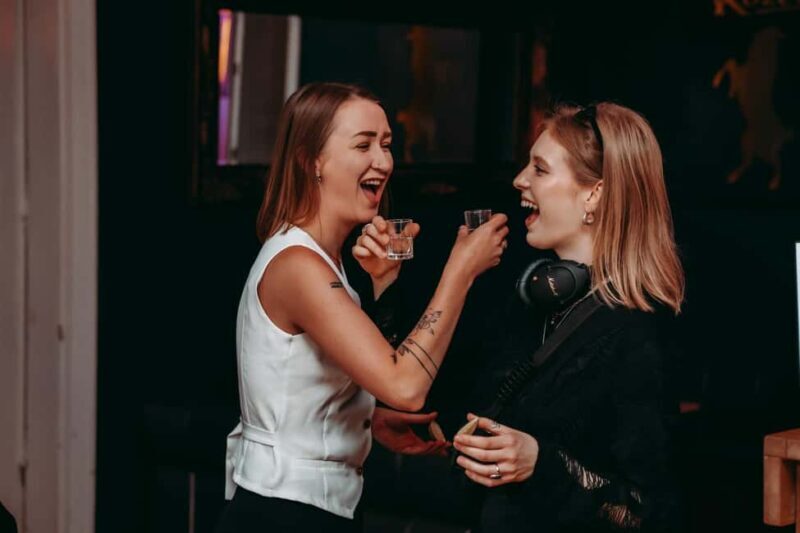 Krakow: 6pm Tipsy Bar Tour W/Karaoke+Twist(Thu-Fri-Sat-sun) - Who Should Consider This Tour?