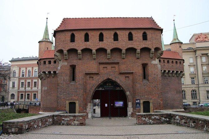Krakow Airport Transfers : Krakow Airport KRK to Krakow City in Luxury Van - Final Thoughts: Who Will Appreciate This Transfer Most?