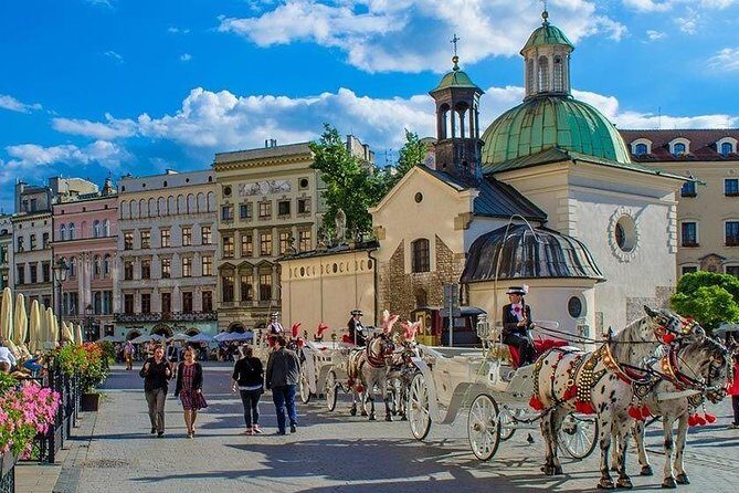 Krakow Airport Transfers : Krakow City to Krakow Airport KRK in Luxury Van - Who should consider this transfer?