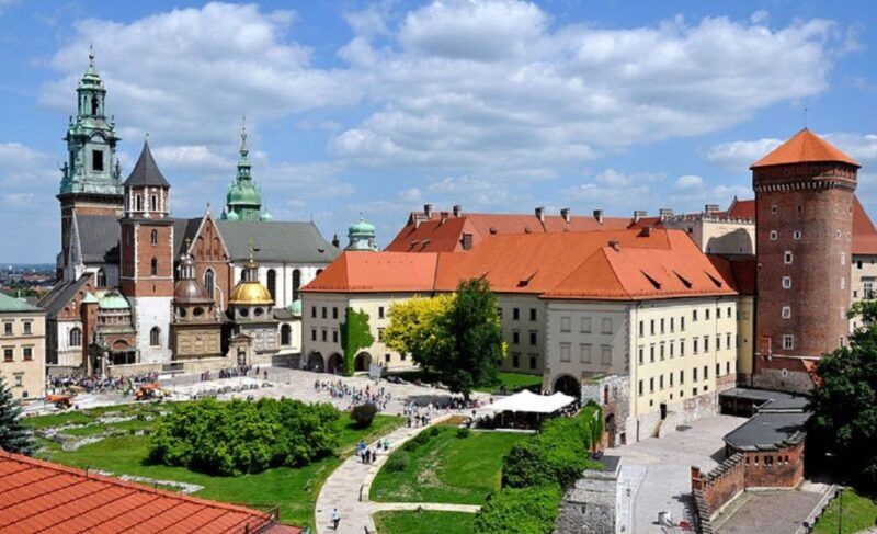 Krakow and Auschwitz Small-Group Tour from Warsaw with Lunch - FAQ