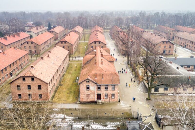 Krakow: Auschwitz Guided Tour with Pickup and Optional Lunch - What’s Included and How It Works