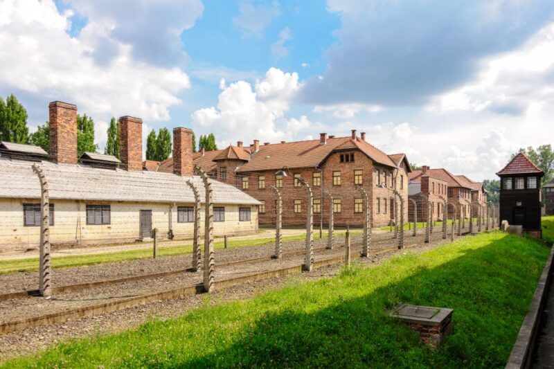 Krakow: Auschwitz Guided Tour with Pickup and Optional Lunch - Final Thoughts