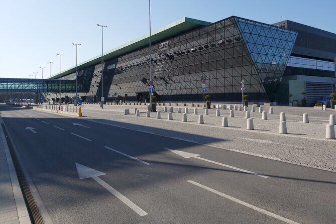 Kraków Balice Airport Transfer: Private One Way - Detailed Review of the Kraków Balice Airport Transfer