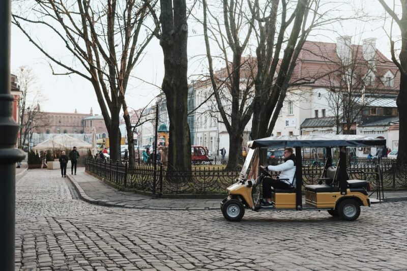 Krakow: City Sightseeing Tour by Golf Cart - FAQ