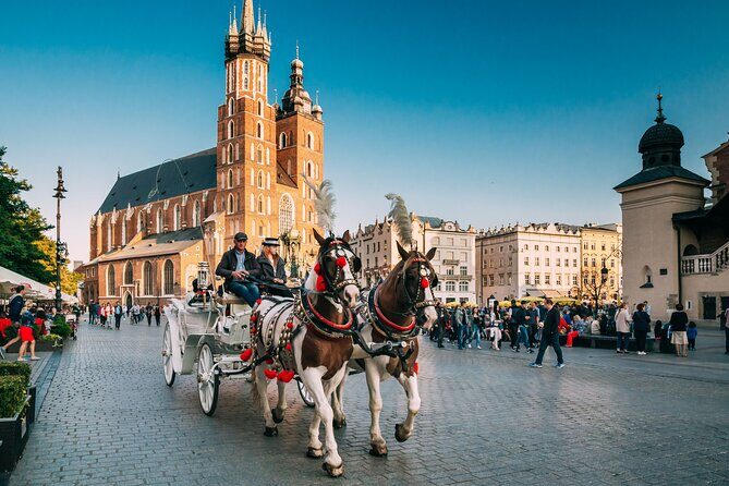 Krakow city tour by electric car - A Deep Dive into the Krakow Electric Car Tour