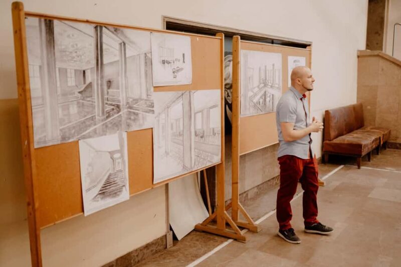 Krakow: Communist Tour City Sightseeing Nowa Huta E Golf Car - The Ride: Comfort and Convenience