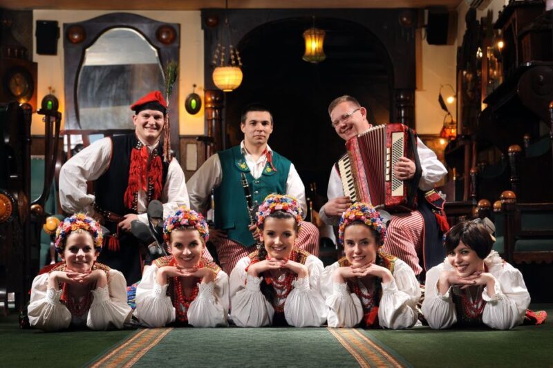 Krakow: Folk Show & 3-Course Dinner at Jama Michalika Café - A Cultural Night Out at Jama Michalika Café in Krakow