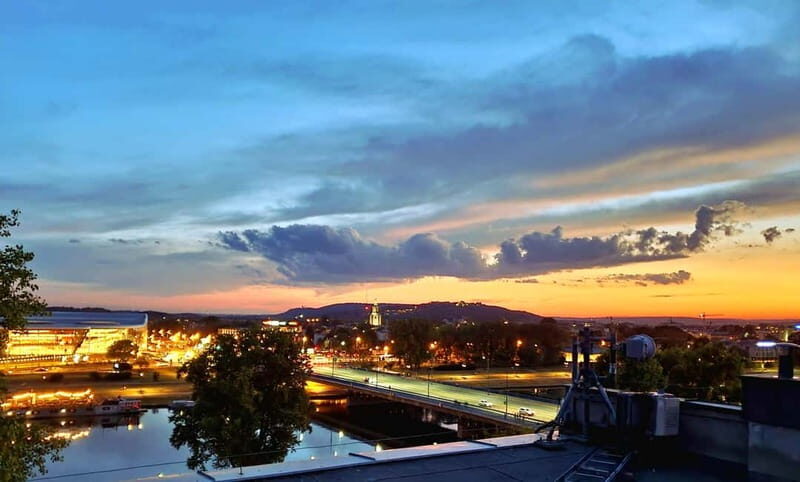 Krakow: Hidden Rooftop Bar Reservation with 1 Cocktail - Practical Tips for Your Visit