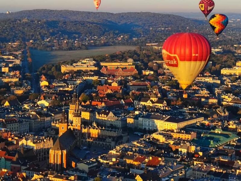 Kraków: Hot Air Balloon Exclusive Tour with Champagne - What You Can Expect on Your Flight