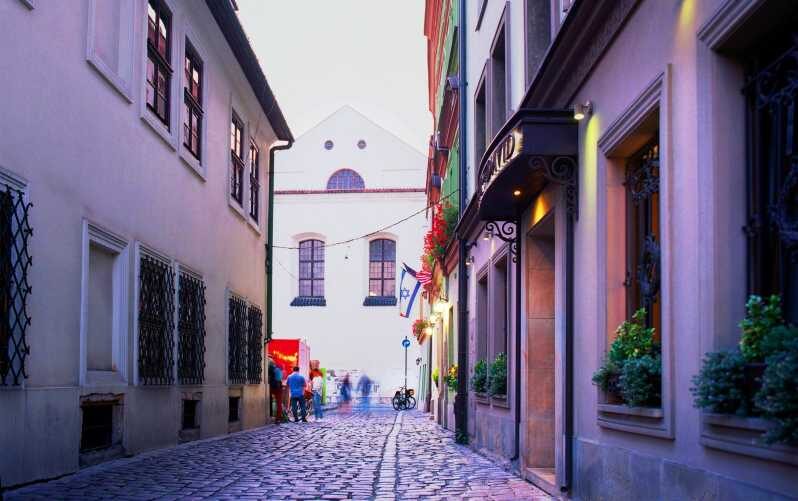 Krakow: Jewish Quarter and Former Ghetto Tour by Golf Cart - Who Should Consider This Tour