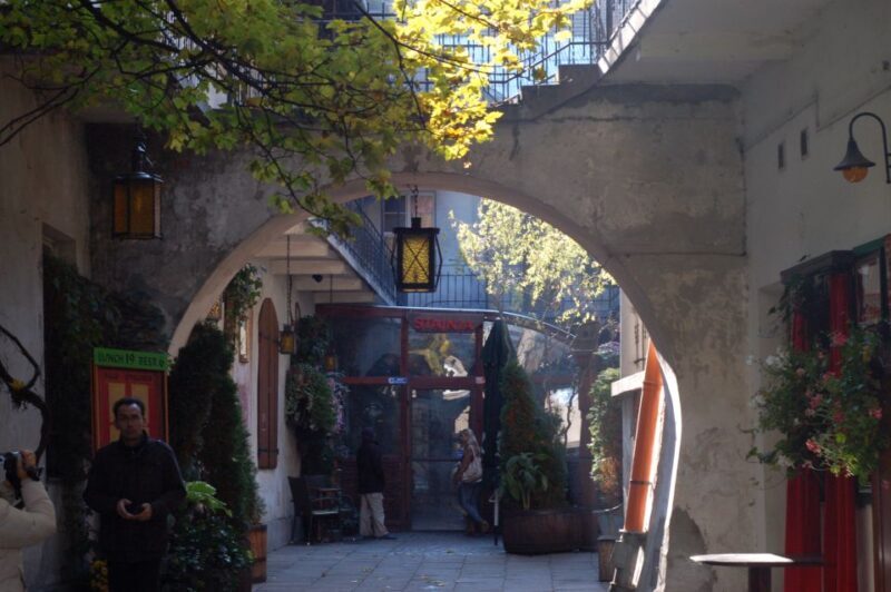Krakow: Jewish Quarter Guided Walking Tour - A Deep Dive into the Jewish Quarter Tour Experience