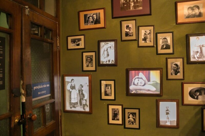 Krakow: Jewish Quarter Kazimierz & Schindler's Factory Tour - Key Points
