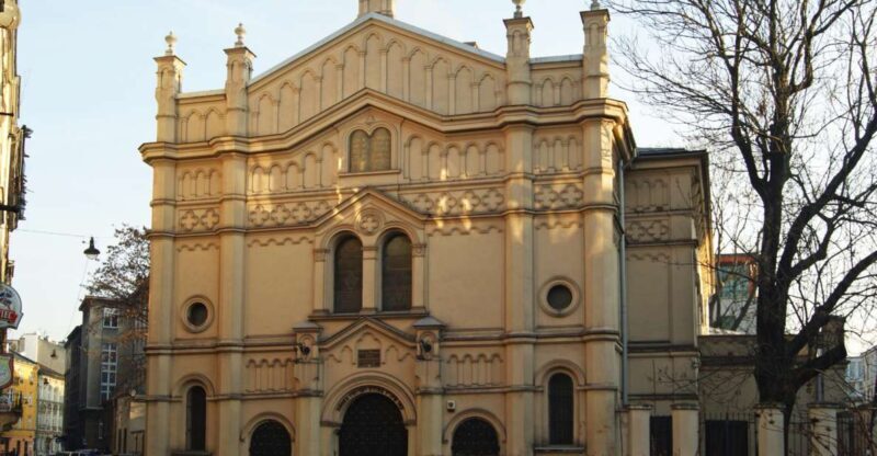 Krakow Kazimierz and Jewish Ghetto Tour with Synagogues - Why This Tour Offers Good Value
