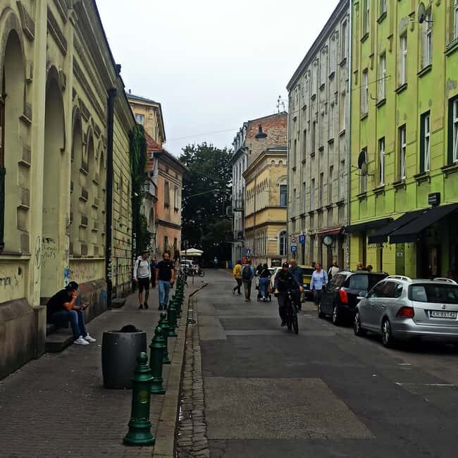Krakow: Kazimierz Jewish Quarter Guided Walking Tour - Who Will Enjoy This Tour?