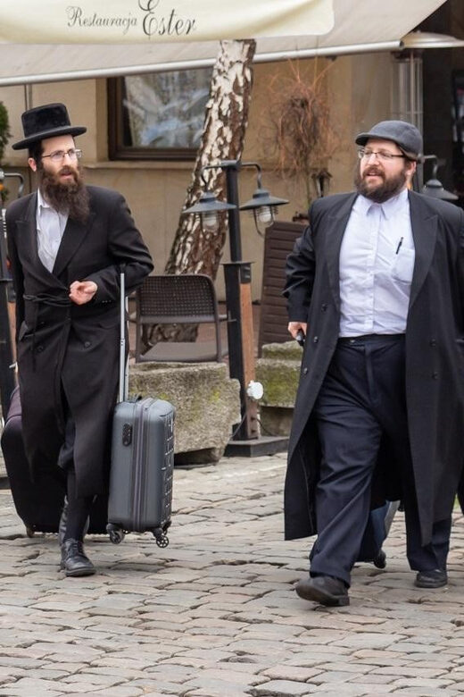 Krakow: Kazimierz, Schindler's Factory & Ghetto Guided Tour - Discover Krakow’s Jewish Heritage in a 5-Hour Guided Tour