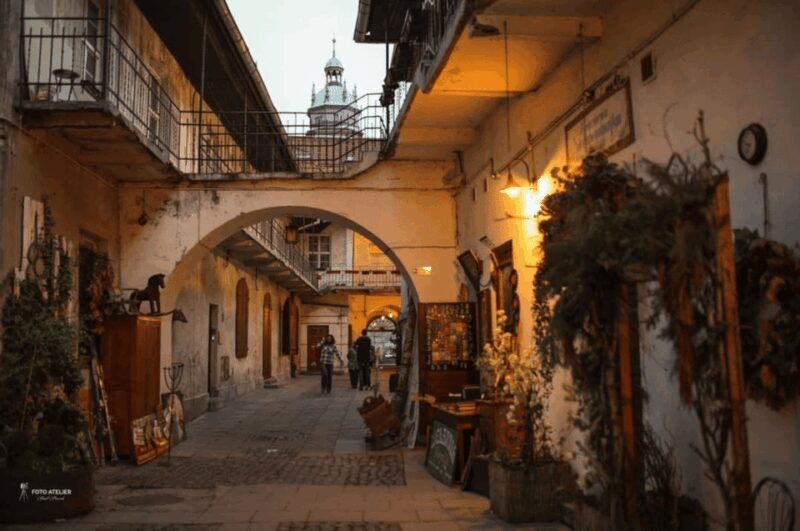 Krakow: Kazimierze Jewish History Tour. Italian - Key Points