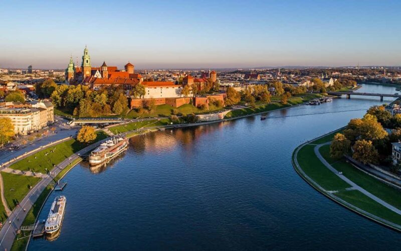 Krakow: Magical day with Alpacas, Castle & Sunset on Water - Who is this tour best suited for?
