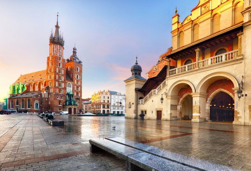 Krakow Old Town and Cloth Hall Private Guided Tour - Krakow Old Town and Cloth Hall Private Guided Tour
