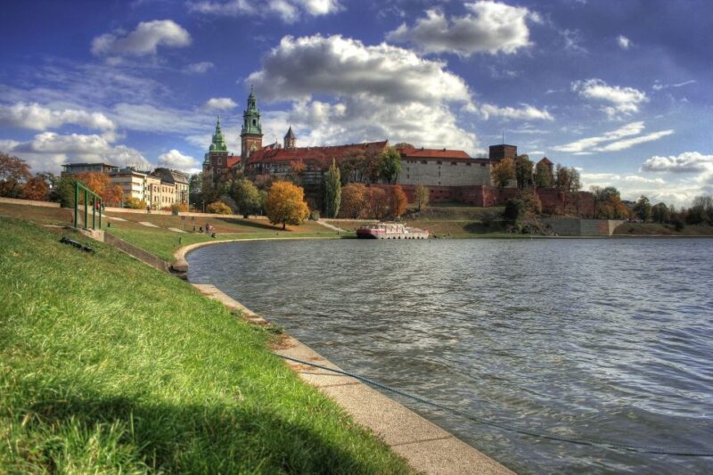 Krakow: Old Town Highlights Private Walking Tour - Exploring Krakow’s Old Town in Detail