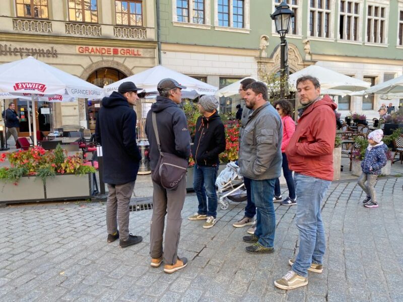 Krakow: Old Town Highlights Walking Tour - Key Points