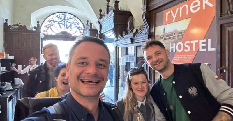 Krakow Old Town & Jewish Quarter: Private Walking Tour - Visiting Filming Locations and Cultural Sites