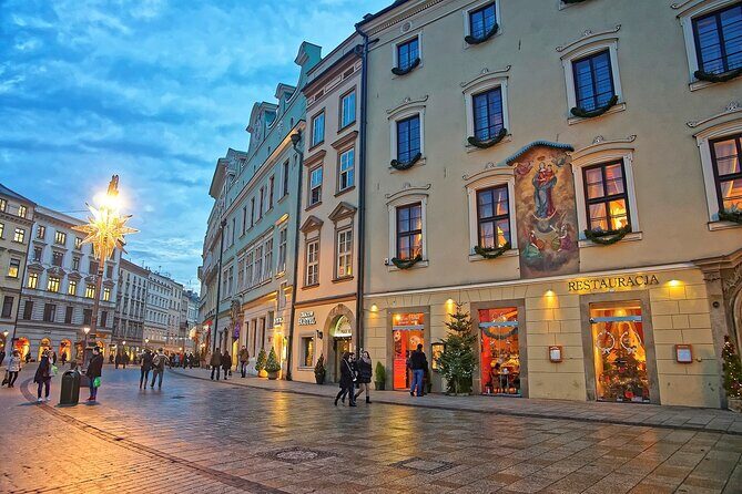 Krakow: Old Town, Mary's Church and Rynek Underground Guided Tour - Key Points