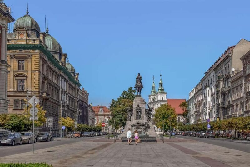 Krakow: Old Town Walking Tour with Private Guide - Who Would Benefit Most?