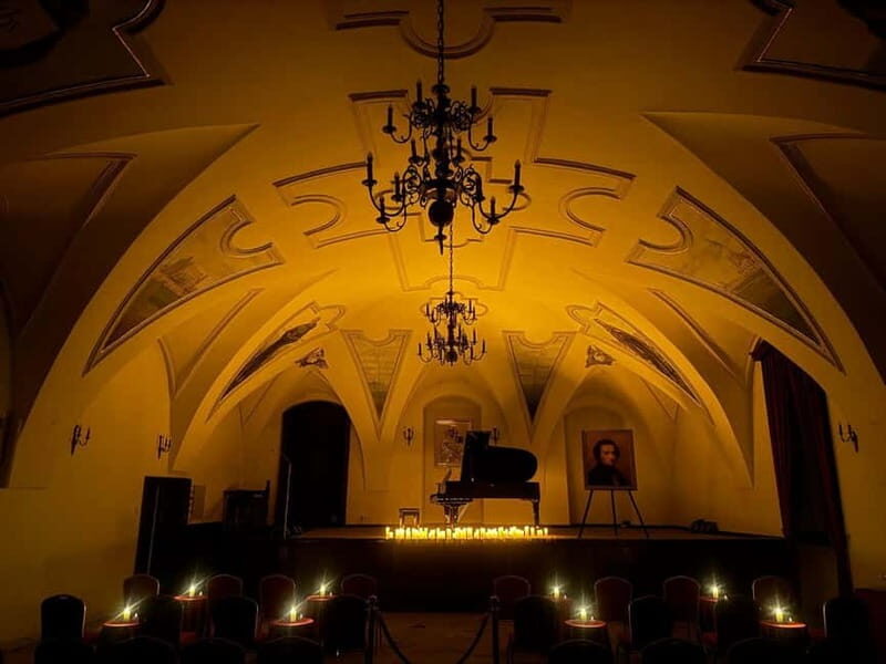 Krakow: Piano Trio Chopin & Friends Concert VIP with Wine - Who Will Love This Experience?