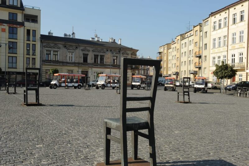 Krakow: Private City Tour by Electric Car with Audio Guide - Practicalities and Considerations