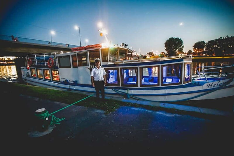Krakow: Private Evening Boat Tour - FAQ