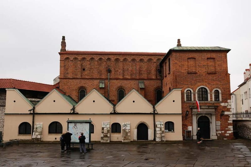 Krakow: Schindler's List Tour: Film Sites & Museum - Starting Your Journey in Krakow: A Thoughtful Look at the Schindlers List Tour