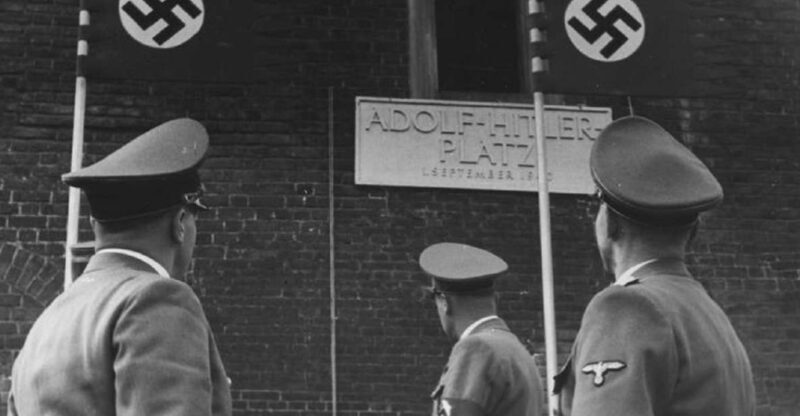 Krakow: Second World War History Guided Walking Tour - Exploring Krakows WWII Past: What to Expect from the Tour