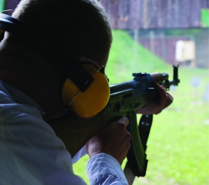 Kraków: Shooting Range Experience - A Closer Look at the Kraków Shooting Range Experience