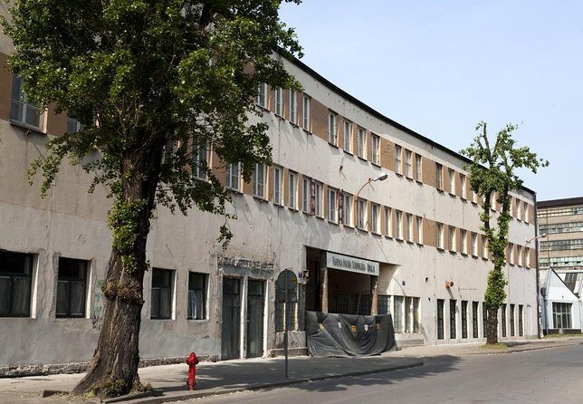 Krakow: Skip the line Oskar Schindlers Museum Private Tour - Experience Krakow’s History with the Skip-the-line Oskar Schindler’s Factory Private Tour
