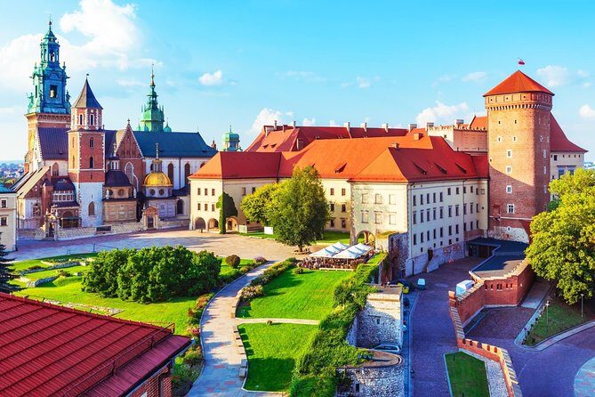 Krakow Skip The Line Wawel Castle and Cathedral Private Tour - Key Points