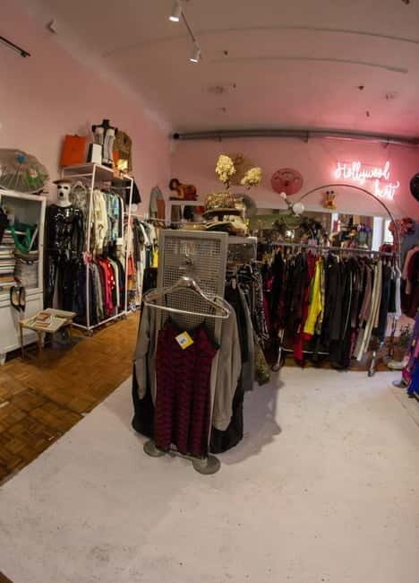 Kraków: Vintage Shops Guided Tour - A Closer Look at the Vintage Shops Guided Tour