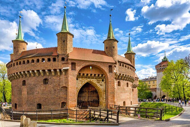 Krakow Walking Tour with Audioguide on Your Smartphone - Practical Considerations and Tips