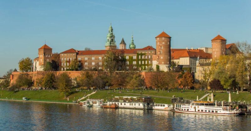 Krakow: Wawel Castle & Cathedral Guided Tour - Who Should Consider This Tour?