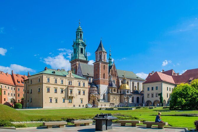 Krakow: Wawel Castle Guided Tour with Skip-The-Line Entry - FAQ